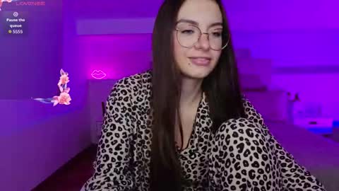 Margo  online show from October 2025 09:26:02 PM