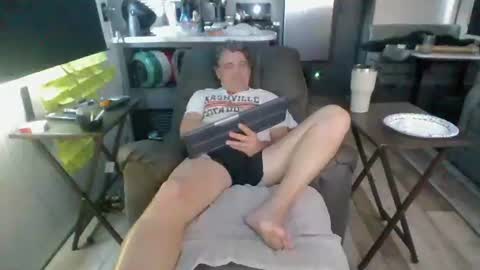 Snapshot of l8tniter chatting on November 2025 02:46:01 PM l8tniter online show from November 2025 02:46:01 PM