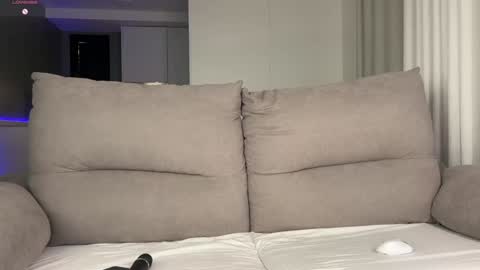 Julie online show from March 2026 09:24:02 AM