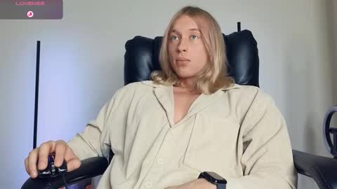 Adonis online show from November 2025 10:36:02 AM