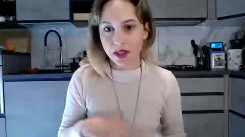 Sofia online show from March 2026 01:38:02 PM