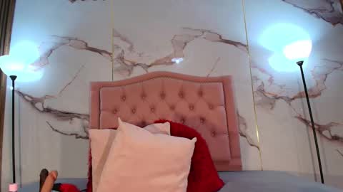 Snapshot of la_indiia chatting on February 2026 12:23:02 PM la_indiia online show from February 2026 12:23:02 PM