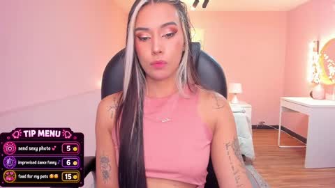Snapshot of la_monitora chatting on May 2026 11:39:01 AM T A T I A N A online show from May 2026 11:39:01 AM