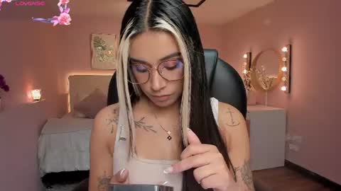 Snapshot of la_monitora chatting on June 2026 12:03:02 PM T A T I A N A online show from June 2026 12:03:02 PM