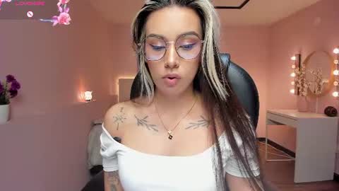 Snapshot of la_monitora chatting on June 2026 11:47:02 AM T A T I A N A online show from June 2026 11:47:02 AM