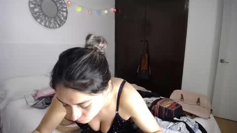 Snapshot of la_rola_ chatting on February 2026 02:33:01 AM Catalina online show from February 2026 02:33:01 AM