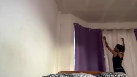 Laura online show from December 2025 09:02:01 AM