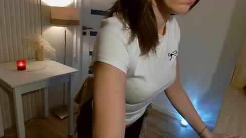 Snapshot of laady_lea chatting on May 2026 05:10:01 PM Lady Pearl online show from May 2026 05:10:01 PM