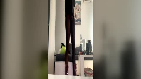labondage online show from June 2026 07:22:01 AM