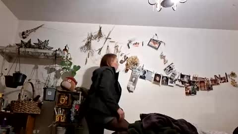 lacybell online show from March 2026 09:20:01 AM