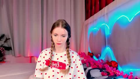 Snapshot of lada2k4 chatting on February 2026 05:28:02 AM Lada online show from February 2026 05:28:02 AM