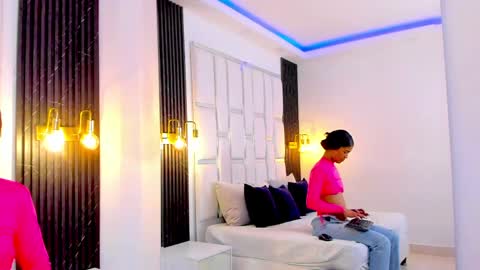 Snapshot of lady_boox chatting on April 2026 10:43:02 PM Lady online show from April 2026 10:43:02 PM