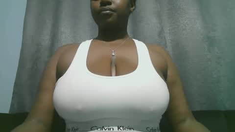 lady_dearra online show from September 2025 02:33:01 AM