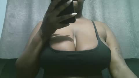 lady_dearra online show from December 2025 02:53:02 AM