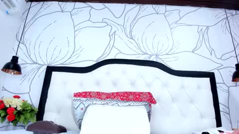 LADY  online show from May 2026 02:30:01 AM