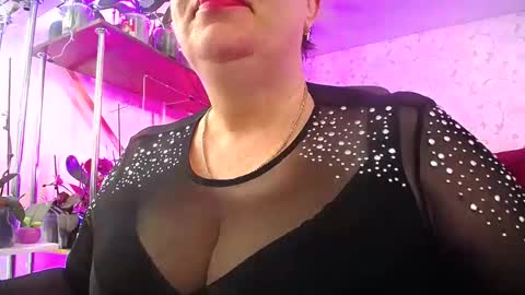 Snapshot of lady_gloria chatting on February 2025 09:47:02 AM Lady Gloria online show from February 2025 09:47:02 AM