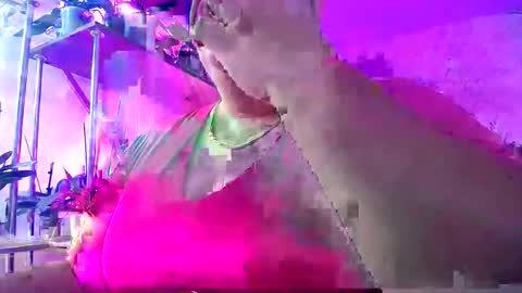 Snapshot of lady_gloria chatting on September 2025 04:17:01 AM Lady Gloria online show from September 2025 04:17:01 AM