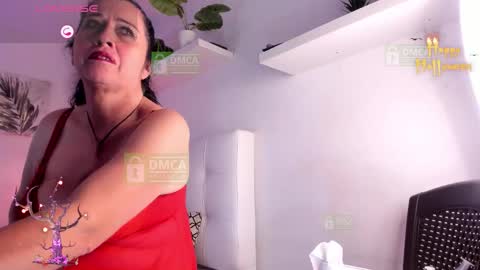    online show from October 2025 03:03:01 PM