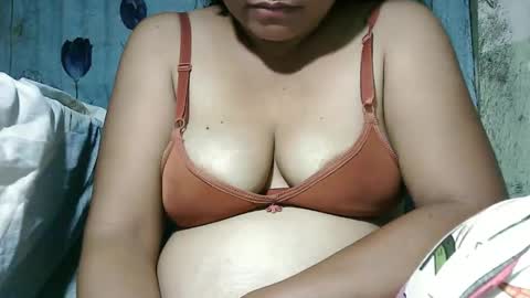 lady_love063 online show from January 2026 08:45:02 PM