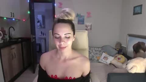Snapshot of lady_smile69 chatting on October 2025 03:29:01 PM lady_smile69 online show from October 2025 03:29:01 PM