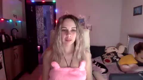 lady_smile69 online show from January 2026 07:06:02 PM