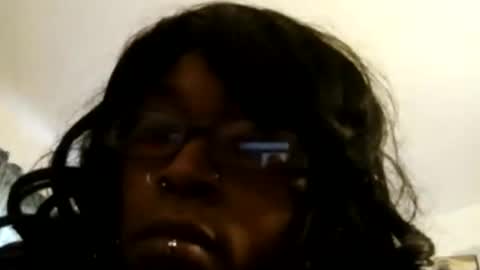 Snapshot of lady_suizid chatting on November 2025 06:51:01 PM Kinky Karamel online show from November 2025 06:51:01 PM