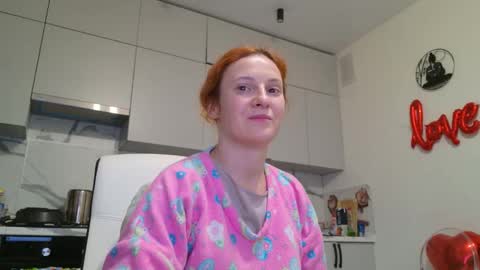 Sima Ladybigsmile online show from February 2026 06:00:02 PM