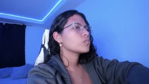  Lady  online show from February 2025 08:08:01 AM