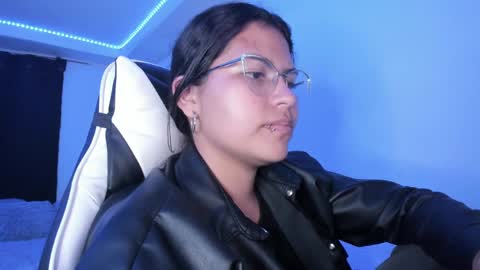  Lady  online show from February 2025 03:25:01 AM