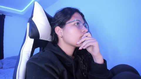  Lady  online show from March 2025 12:39:02 AM