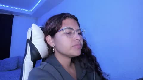  Lady  online show from October 2025 02:42:02 AM