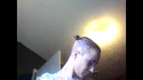 Snapshot of ladybug9097 chatting on December 2024 08:43:02 PM RockStar Couple online show from December 2024 08:43:02 PM