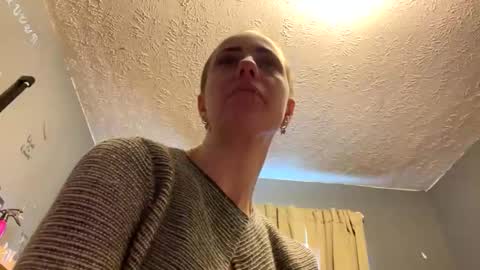 Snapshot of ladybug9097 chatting on March 2025 09:03:02 PM RockStar Couple online show from March 2025 09:03:02 PM