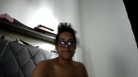 Stephanie online show from November 2025 03:10:02 PM