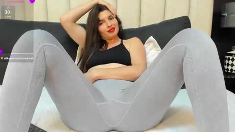 Danna................. online show from December 2025 08:48:01 PM
