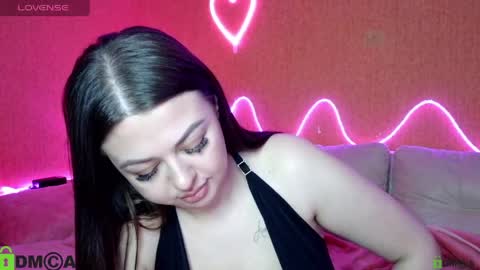 LadyDrummer online show from April 2026 07:07:02 PM