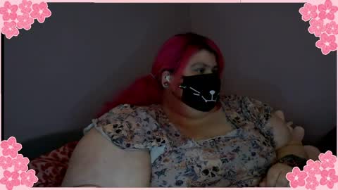 ladykitsunebig online show from May 2026 07:08:01 PM