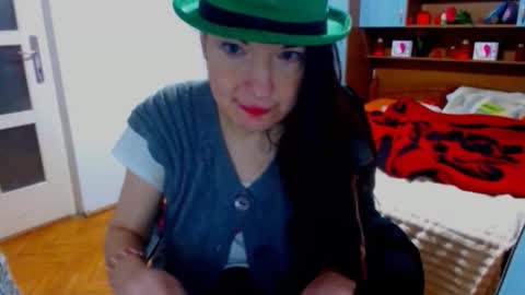 LadyLHoty online show from March 2026 07:06:02 PM
