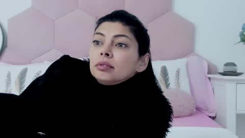 Lia online show from January 2025 04:29:01 AM