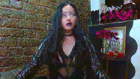 Snapshot of ladylunatikka chatting on May 2026 01:56:01 AM ladylunatikka online show from May 2026 01:56:01 AM