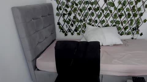 Ladysexy hot19  online show from January 2025 12:03:02 PM