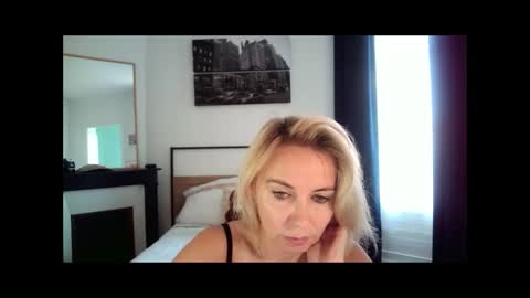 ladysexyx online show from September 2025 10:49:02 AM