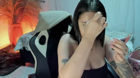 Lady  online show from May 2026 04:08:01 AM