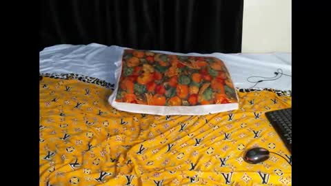 Vivy online show from December 2025 05:25:01 AM