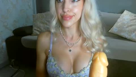 ladyyuliia online show from June 2026 03:13:01 PM