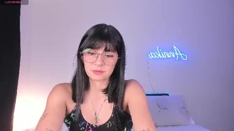 Snapshot of laena_arryn chatting on June 2026 08:44:02 PM Laena Arryn online show from June 2026 08:44:02 PM