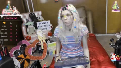 Skinnygirl online show from December 2024 11:26:02 PM