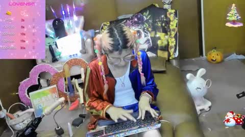 Skinnygirl online show from October 2025 10:44:02 PM