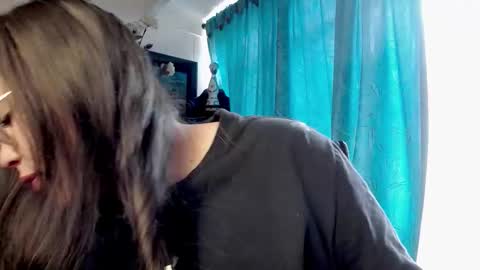 laia_hadid online show from February 2026 02:51:01 PM