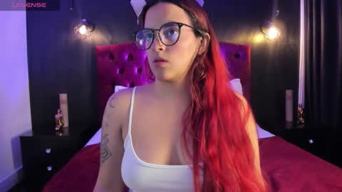 Laia  online show from October 2025 01:14:01 PM